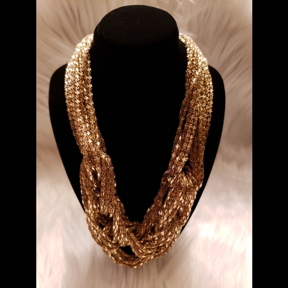 Multi chain loop necklace